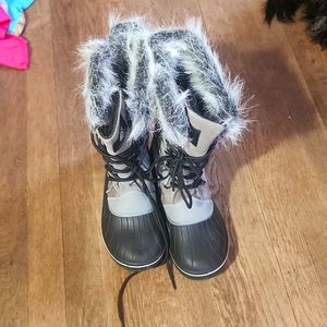 Winter boots